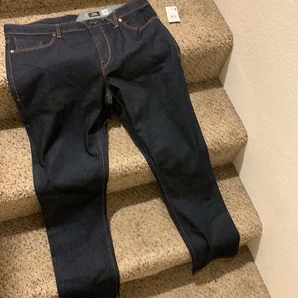Mens vollcom jeans .